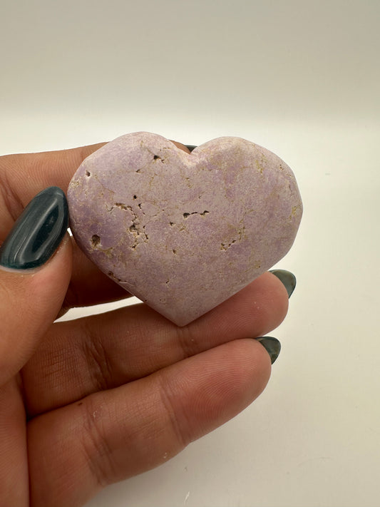 Phosphosiderite Heart Carving