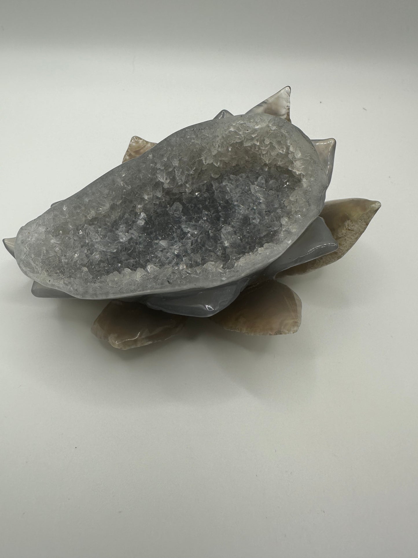 Druzy Agate Lotus Carving